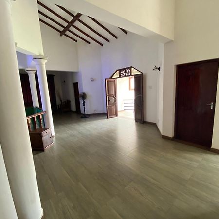 The Serene House Negombo Esterno foto