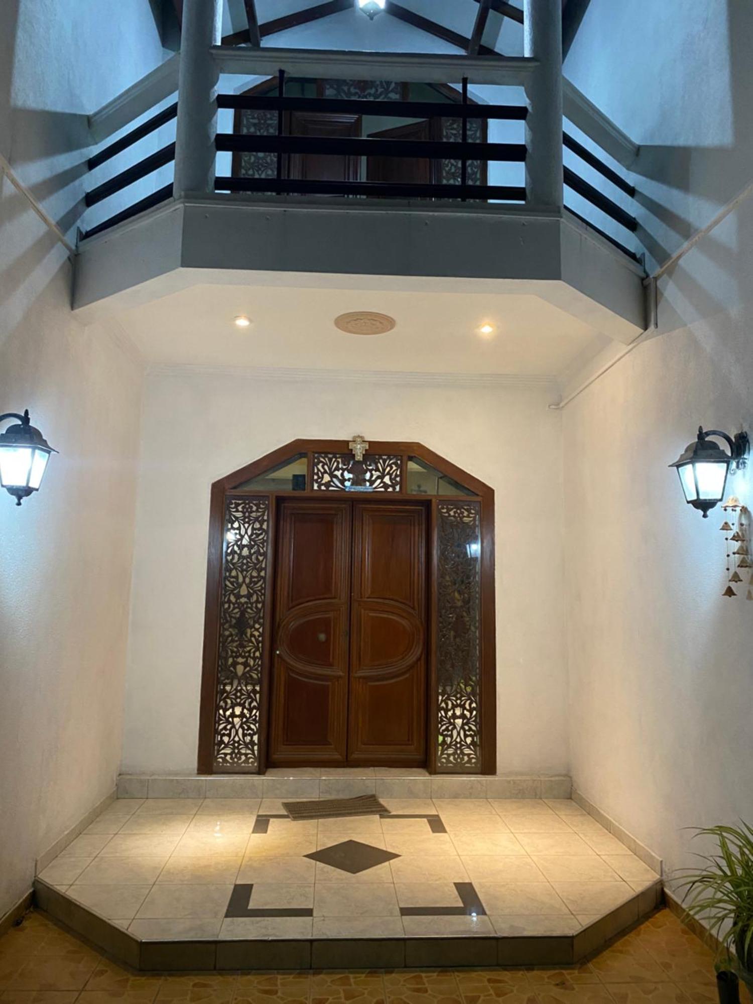 The Serene House Negombo Esterno foto
