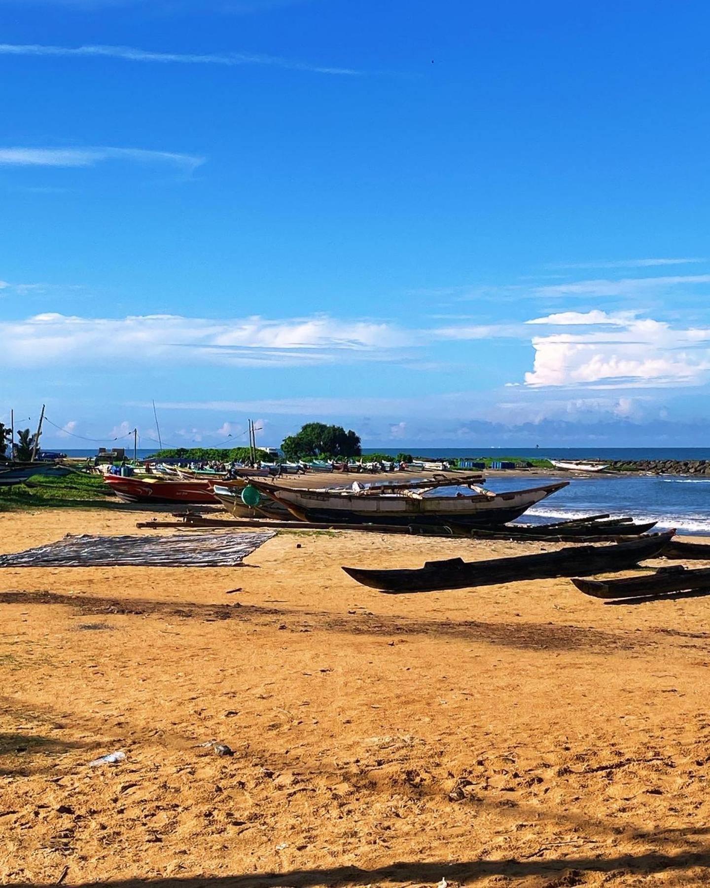 The Serene House Negombo Esterno foto